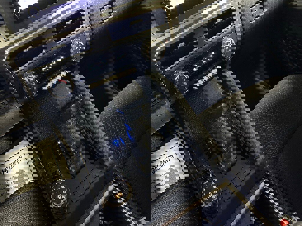 Used 2025 Toyota 4Runner SR5 image 39