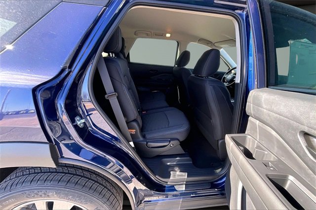 New 2026 Nissan Pathfinder SV image 10