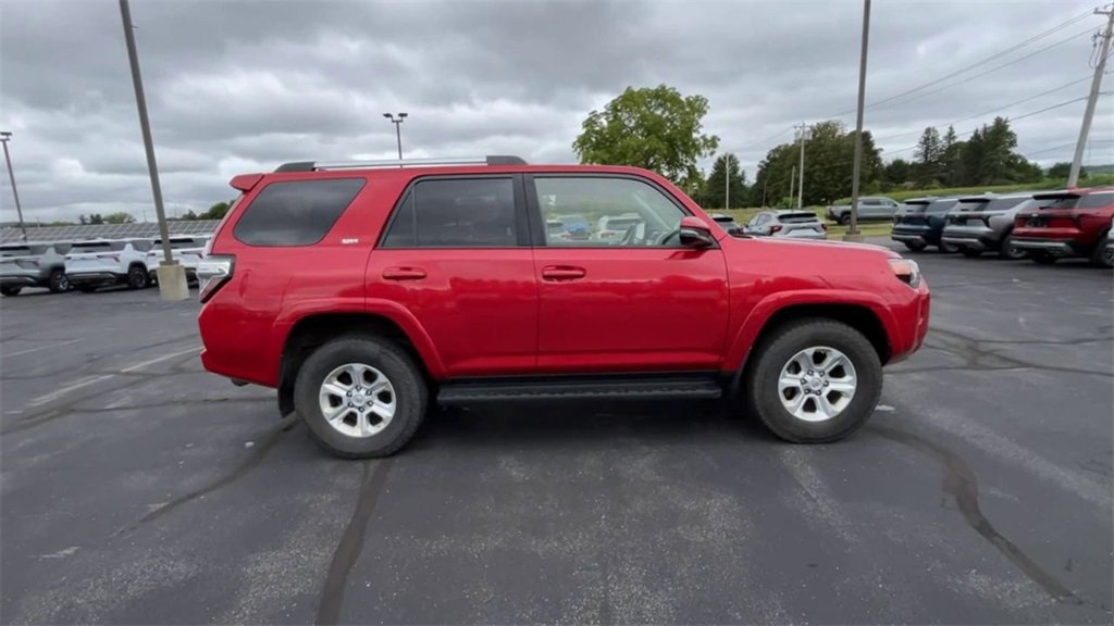 Used 2020 Toyota 4Runner SR5 Premium image 9