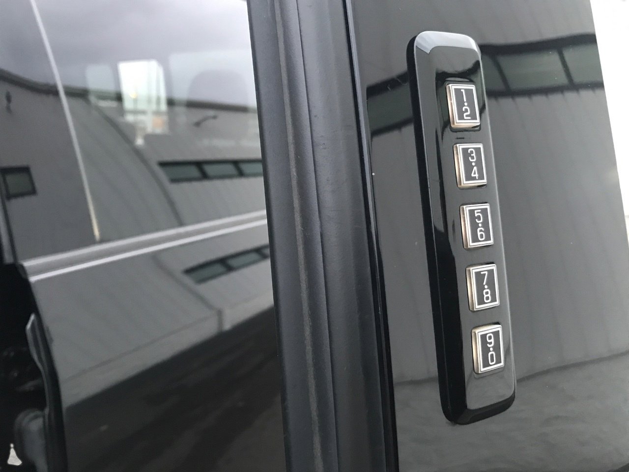 Used 2019 Ford F150 Lariat image 32