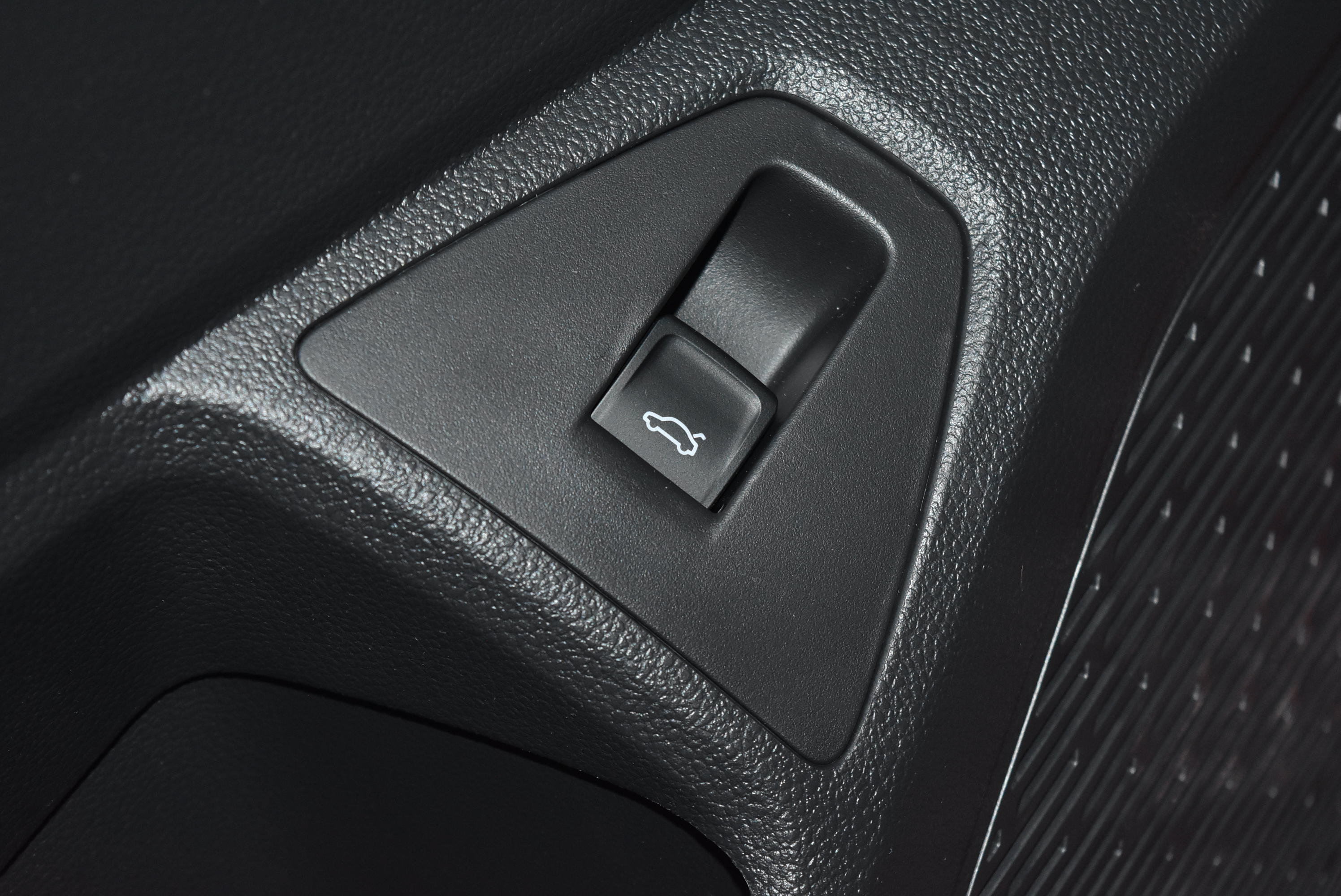 New 2026 Volkswagen Jetta SEL FWD image 5