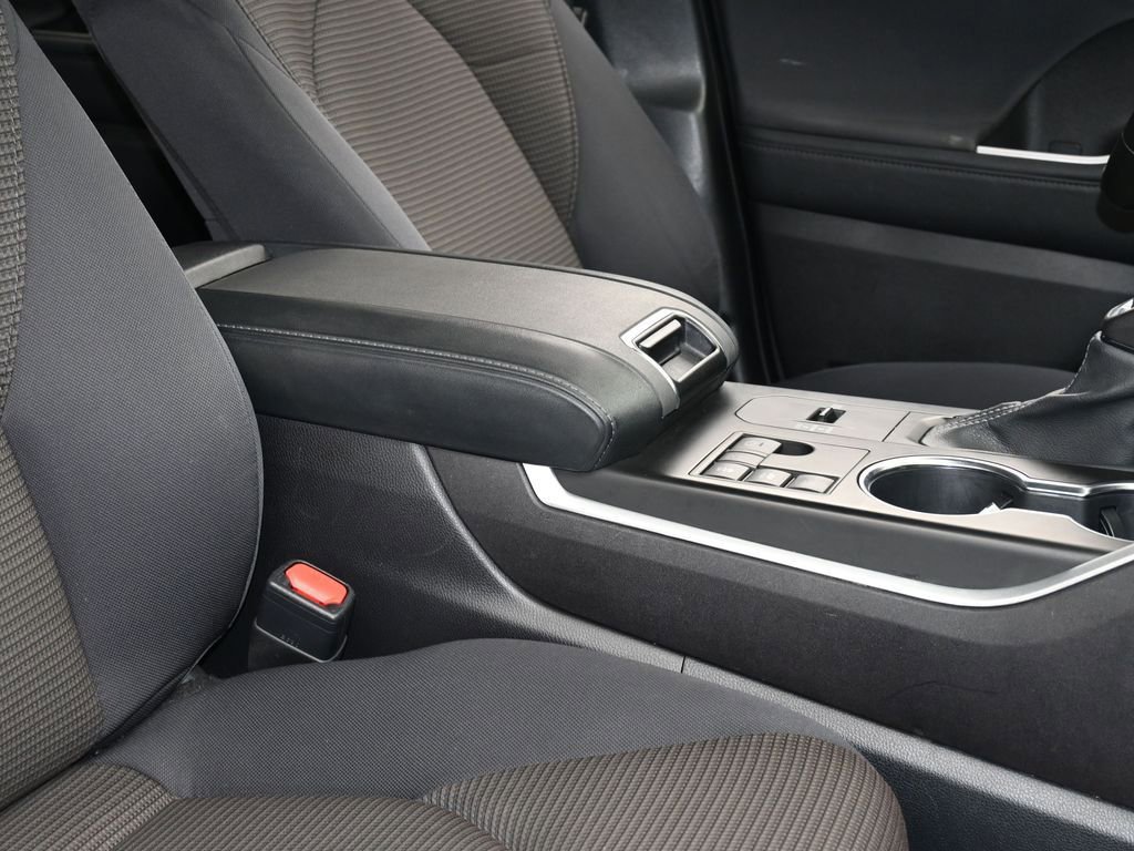 Used 2023 Toyota Highlander LE image 46