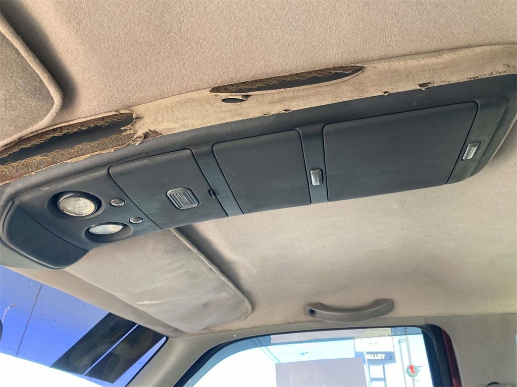 Used 1998 Chevrolet Silverado 1500 Base w/ Preferred Equipment Group 2 image 16