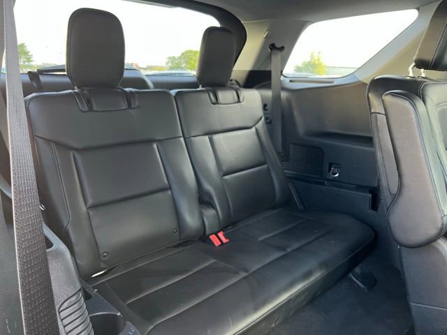 Used 2022 Ford Explorer XLT w/ Equipment Group 202A AWD/4WD image 25