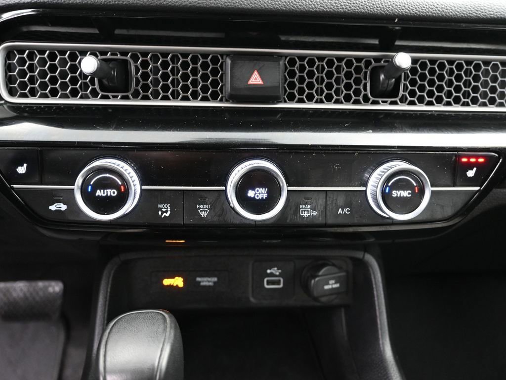 Certified 2024 Honda Civic EX-L image 16