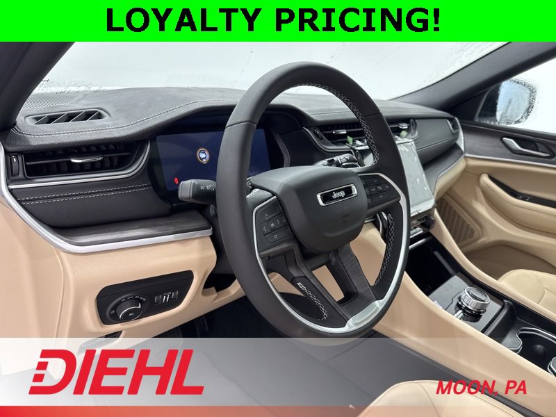 New 2025 Jeep Grand Cherokee Limited image 22