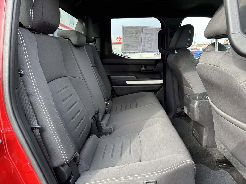 Used 2024 Toyota Tacoma TRD Off-Road image 15