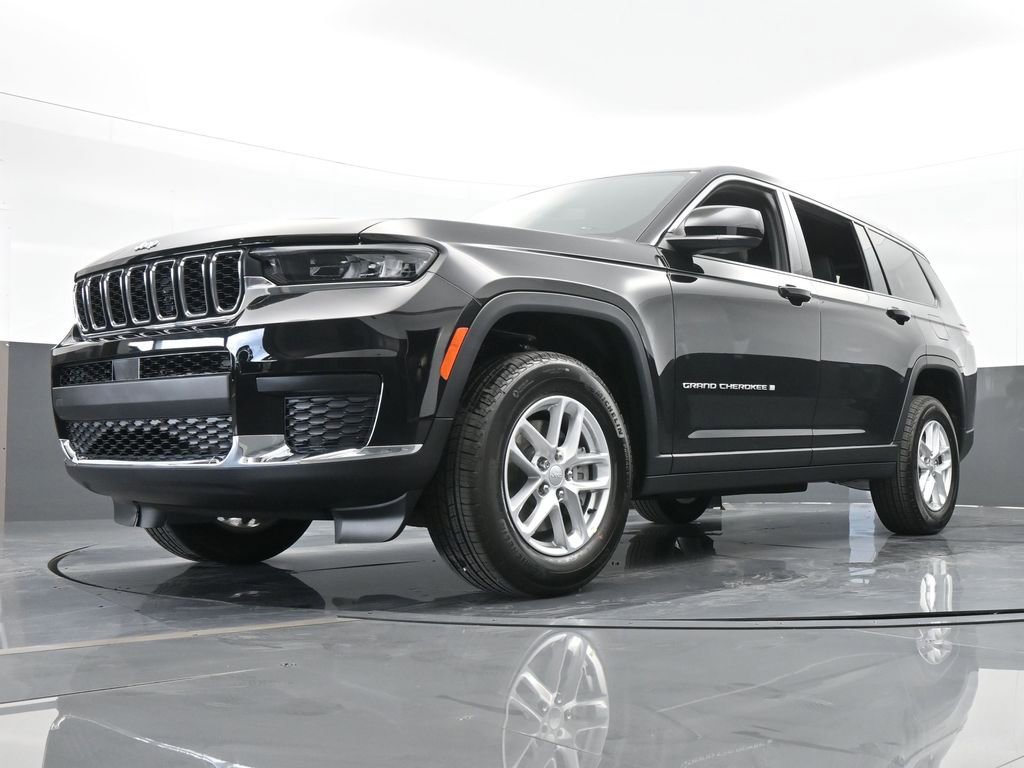 Used 2024 Jeep Grand Cherokee L Laredo w/ Luxury Tech Group I image 48