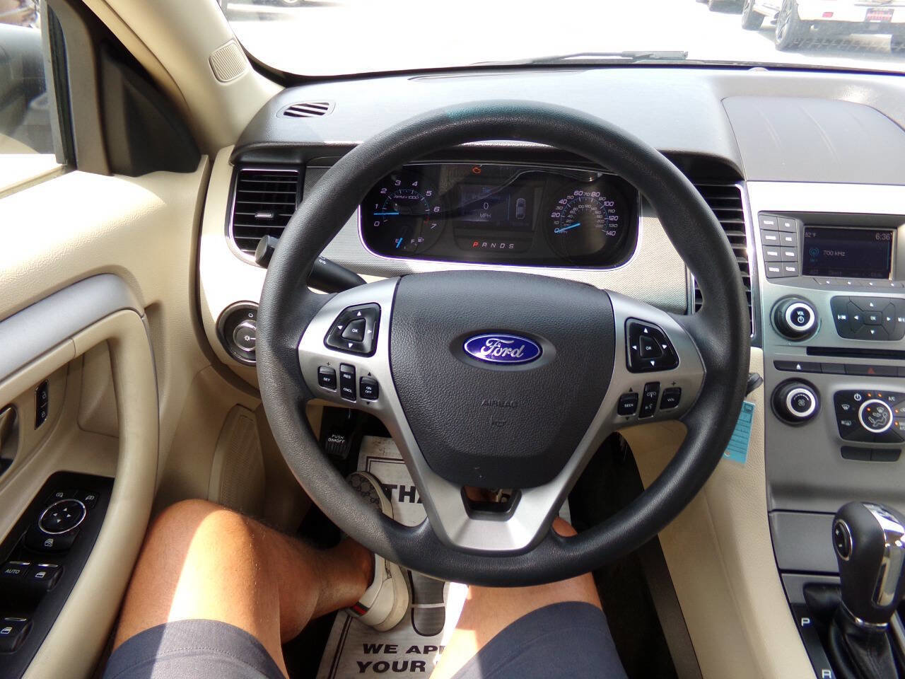 Used 2016 Ford Taurus SE image 45