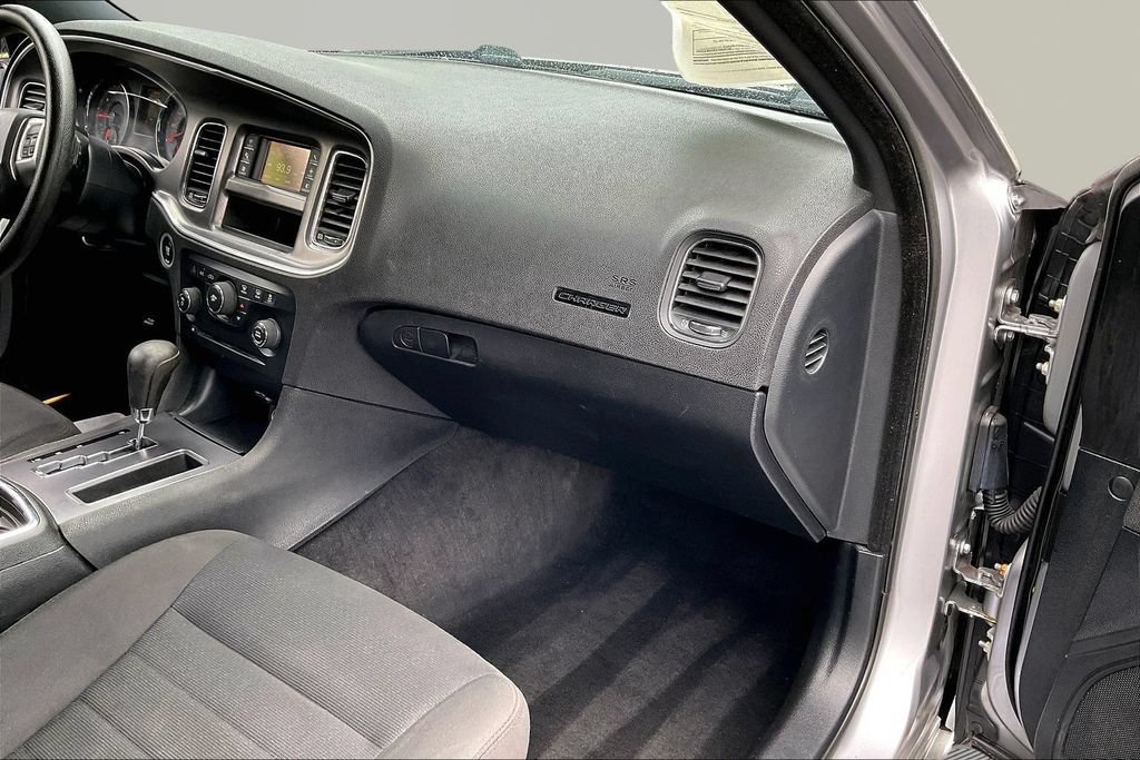 Used 2014 Dodge Charger SE RWD image 29