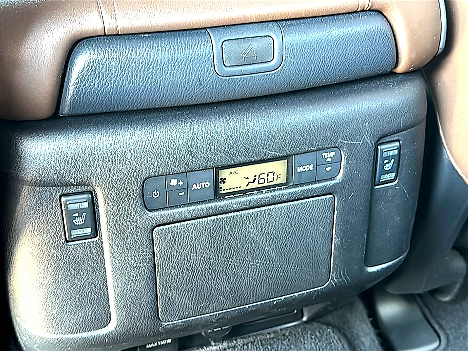 Used 2021 Nissan Armada Platinum w/ Captain's Chairs Package RWD image 23