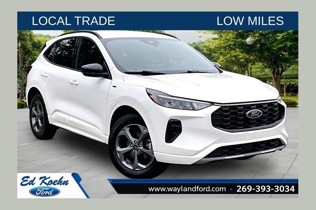 Used 2024 Ford Escape ST-Line w/ Tech Pack #1 AWD/4WD image 1