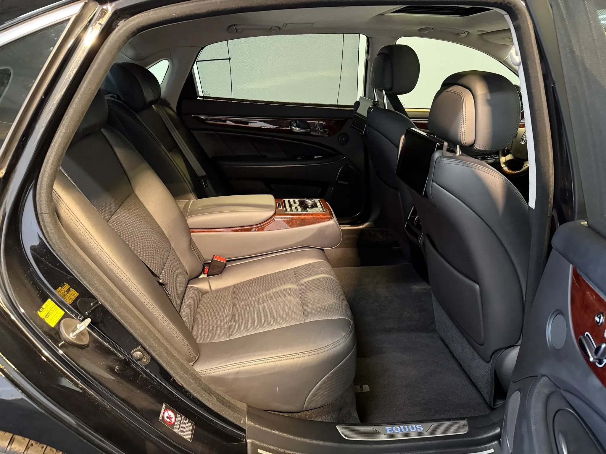 Used 2016 Hyundai Equus Ultimate RWD image 35