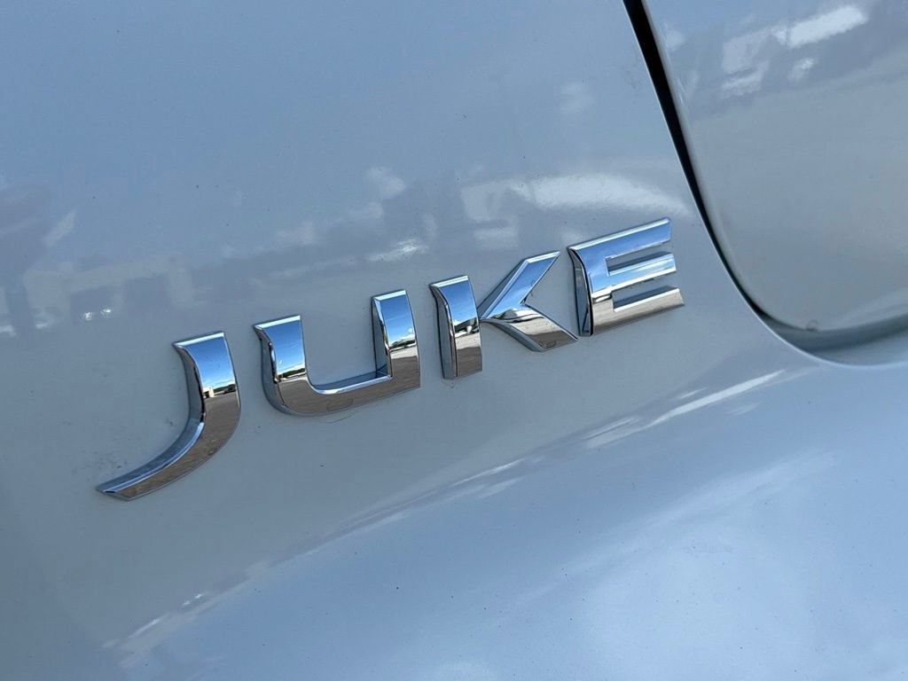 Used 2017 Nissan Juke SV w/ Technology Package AWD/4WD image 11