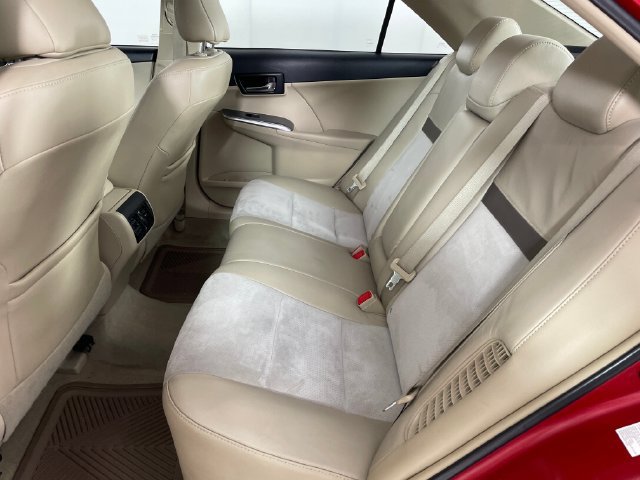 Used 2012 Toyota Camry XLE w/ Leather Pkg FWD image 17