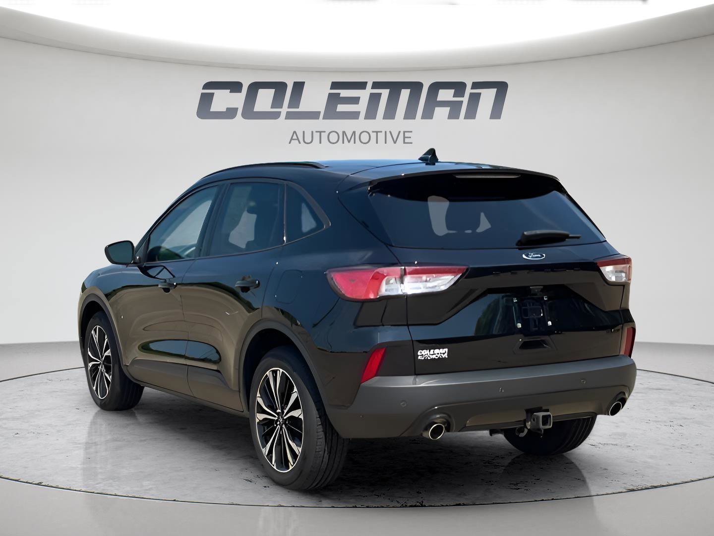 Used 2022 Ford Escape SEL w/ SEL Stealth AWD Package image 3