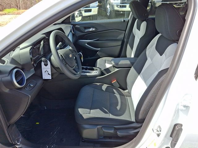 New 2026 Chevrolet Trax LS w/ Driver Confidence Package image 6