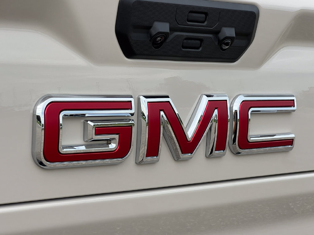 New 2026 GMC Sierra 2500 AT4 w/ AT4 Premium Plus Package AWD/4WD image 59