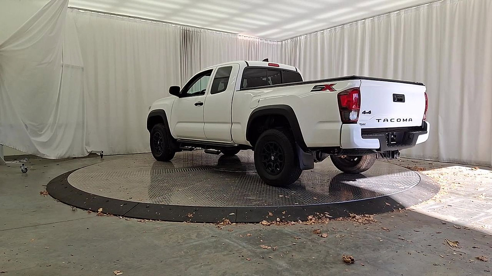 Certified 2021 Toyota Tacoma SR image 9