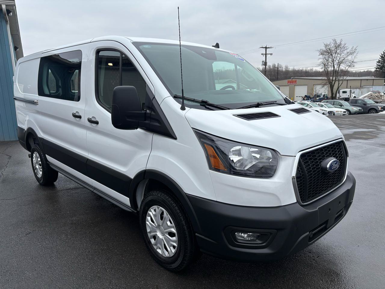 Used 2024 Ford Transit 250 Low Roof w/ Exterior Upgrade Package RWD image 7