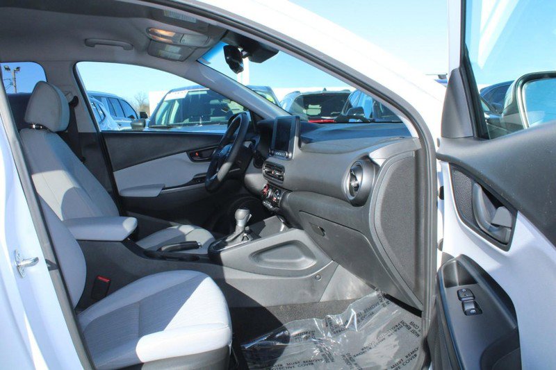 Used 2023 Hyundai Kona SEL image 12