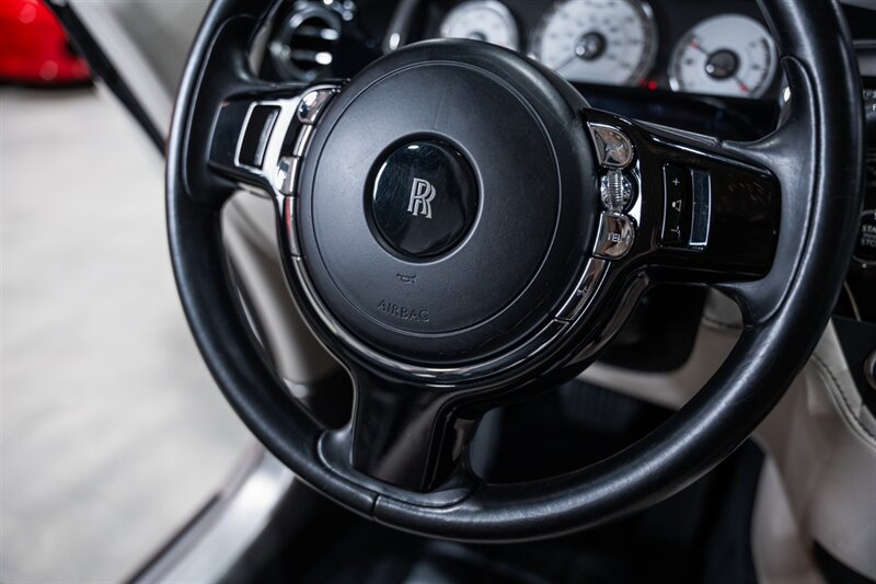 Used 2016 Rolls-Royce Wraith RWD image 46