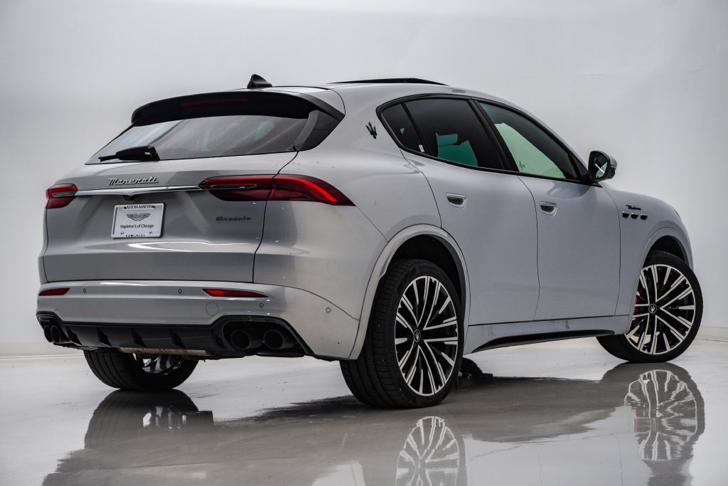 Certified 2023 Maserati Grecale Modena AWD/4WD image 9