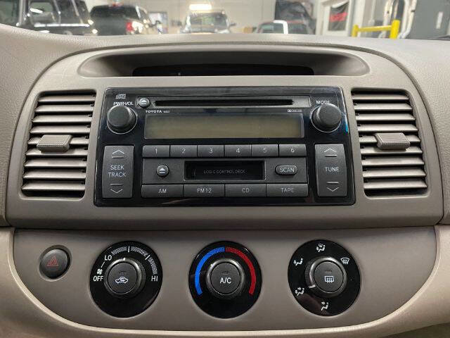 Used 2003 Toyota Camry LE image 19