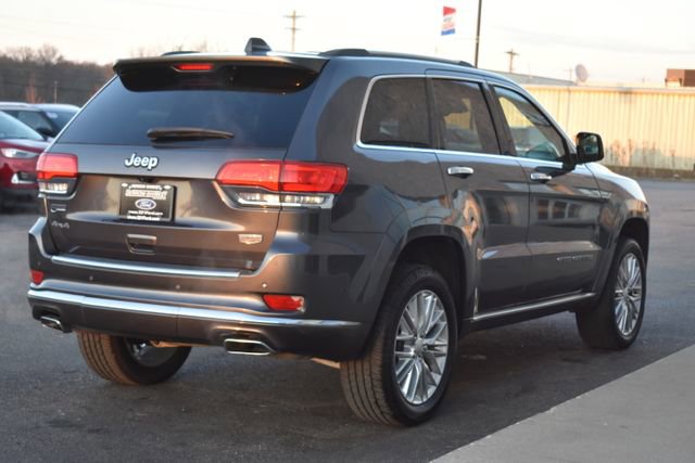 Used 2018 Jeep Grand Cherokee Summit image 12