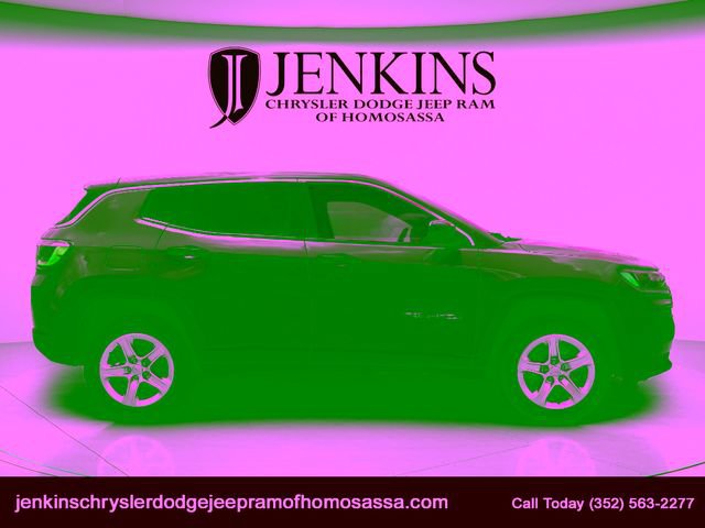 Used 2023 Jeep Compass Sport AWD/4WD image 2