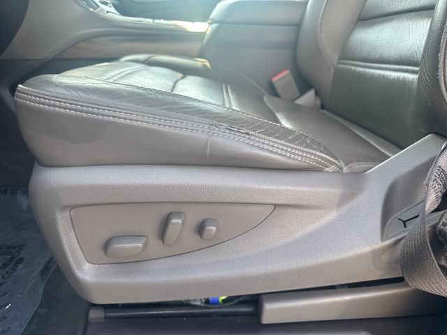 Used 2020 GMC Yukon Denali w/ Denali Premium Package AWD/4WD image 15