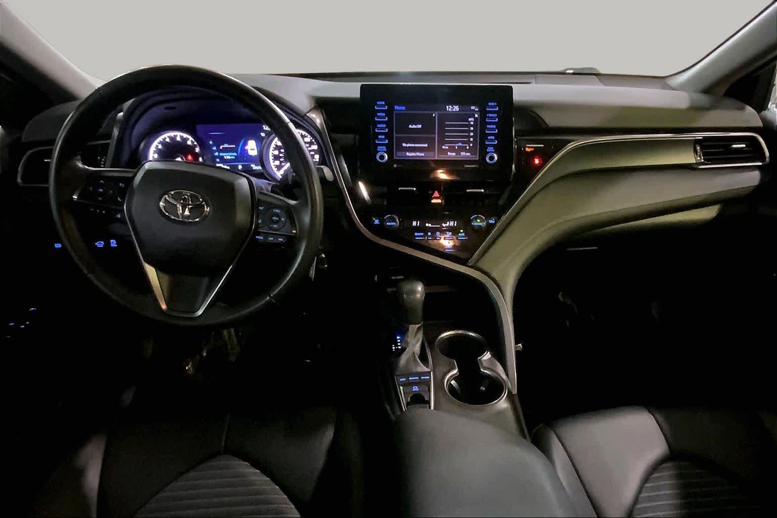Used 2023 Toyota Camry SE AWD/4WD image 16