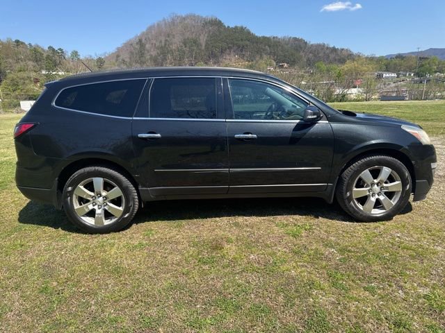 Used 2015 Chevrolet Traverse LTZ AWD/4WD image 9