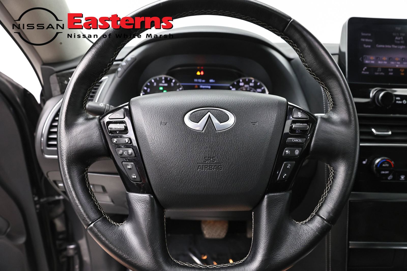 Used 2024 INFINITI QX80 Luxe RWD image 10