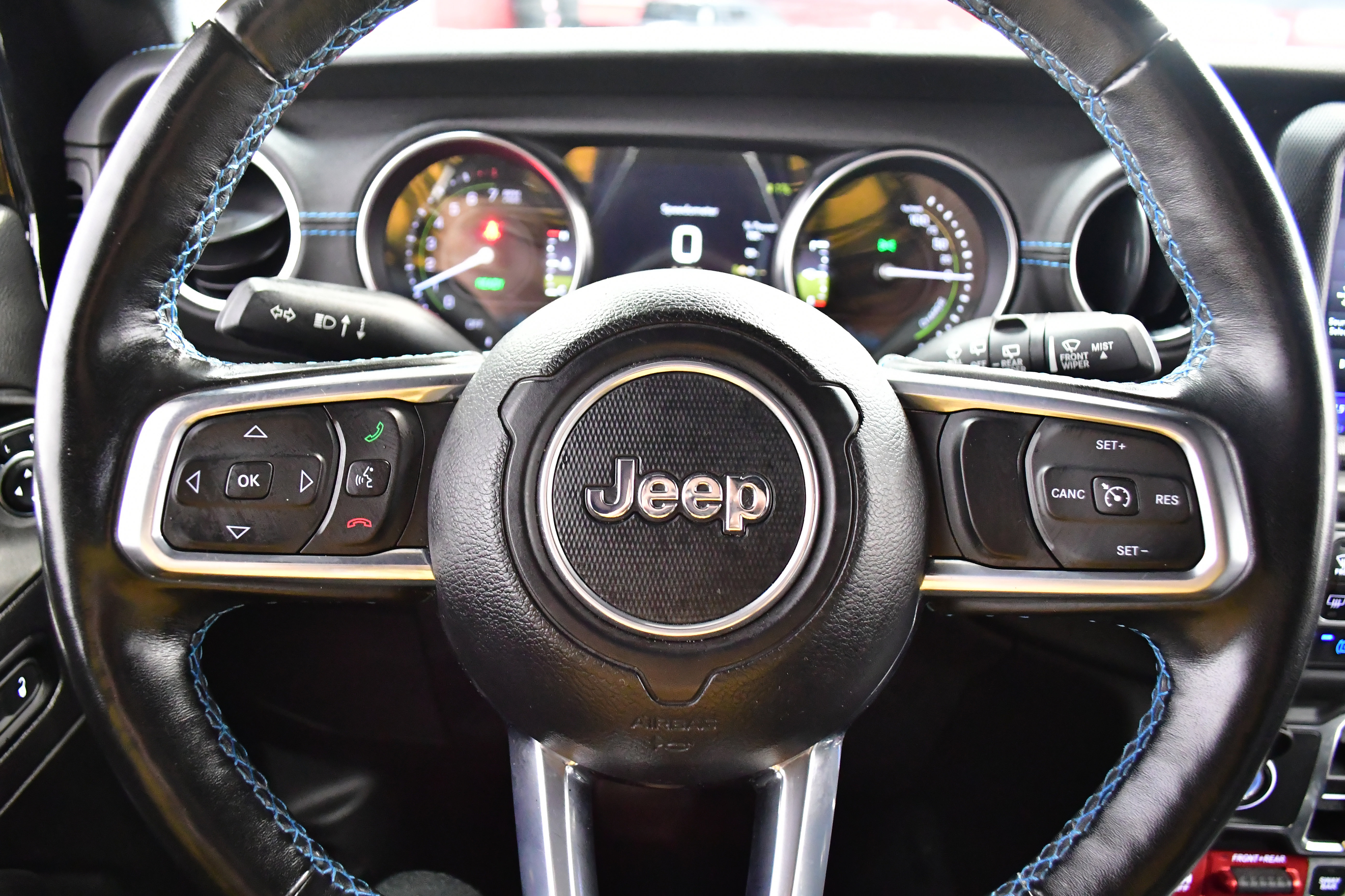 Used 2022 Jeep Wrangler Unlimited Rubicon 4xe w/ Cold Weather Group image 32