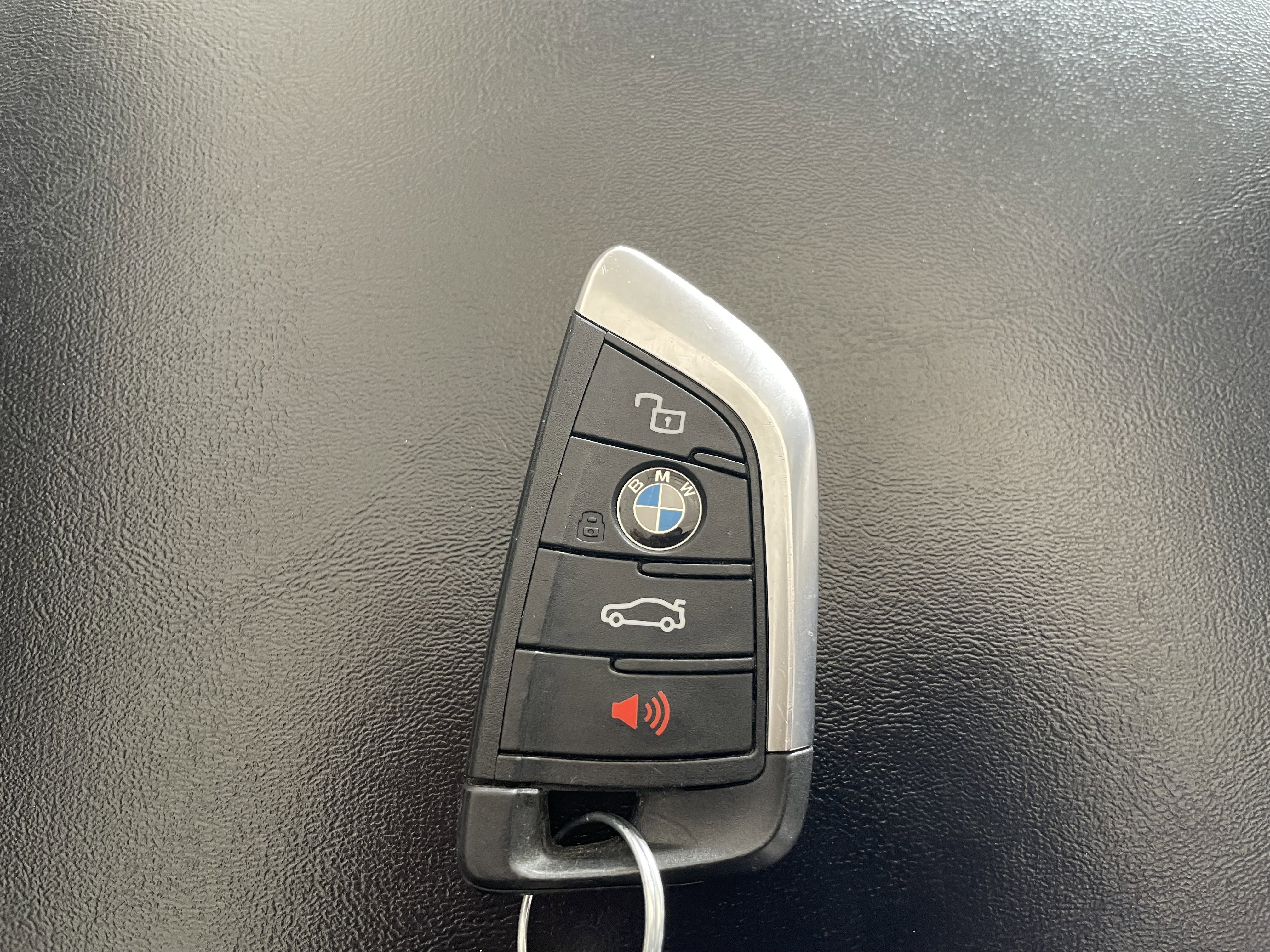 Used 2023 BMW 230i Coupe w/ Premium Package image 23