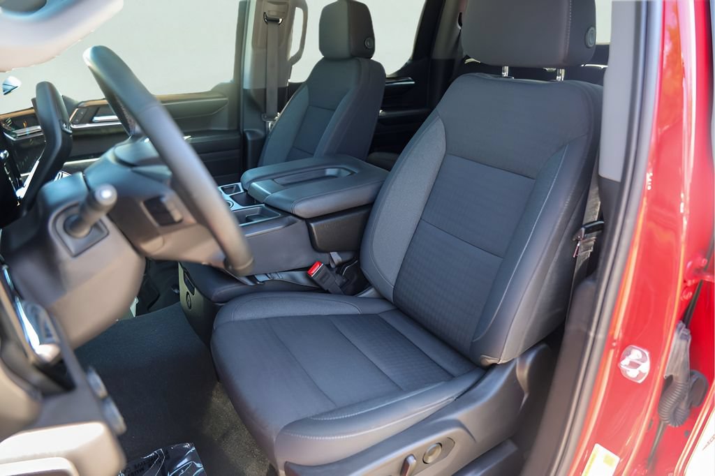 Used 2024 Chevrolet Silverado 1500 LT AWD/4WD image 10