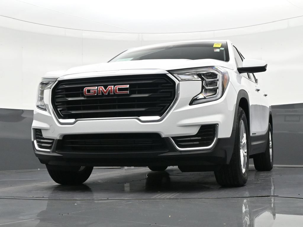 Used 2024 GMC Terrain SLE FWD image 22
