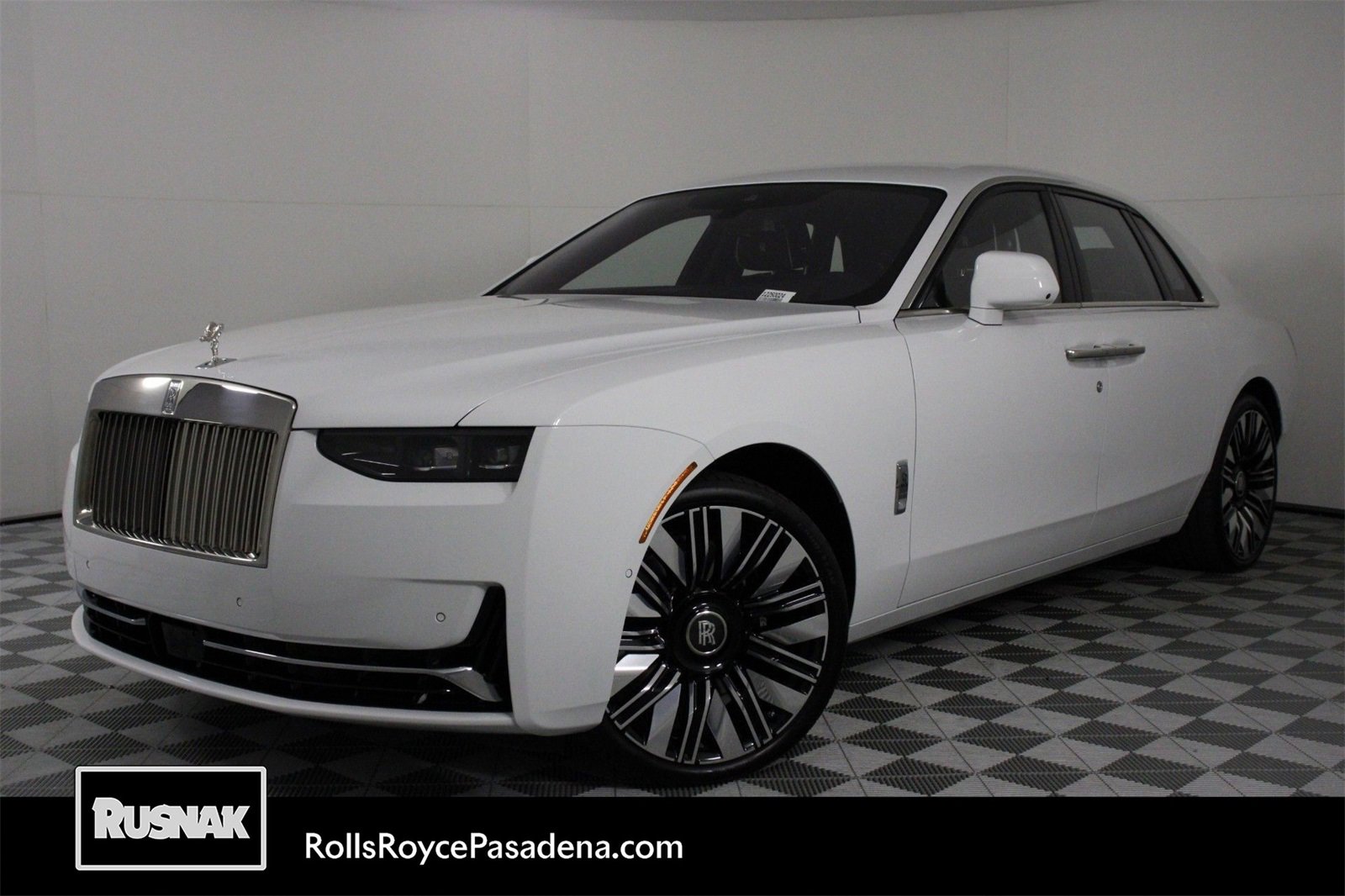 New 2025 Rolls-Royce Ghost video 1
