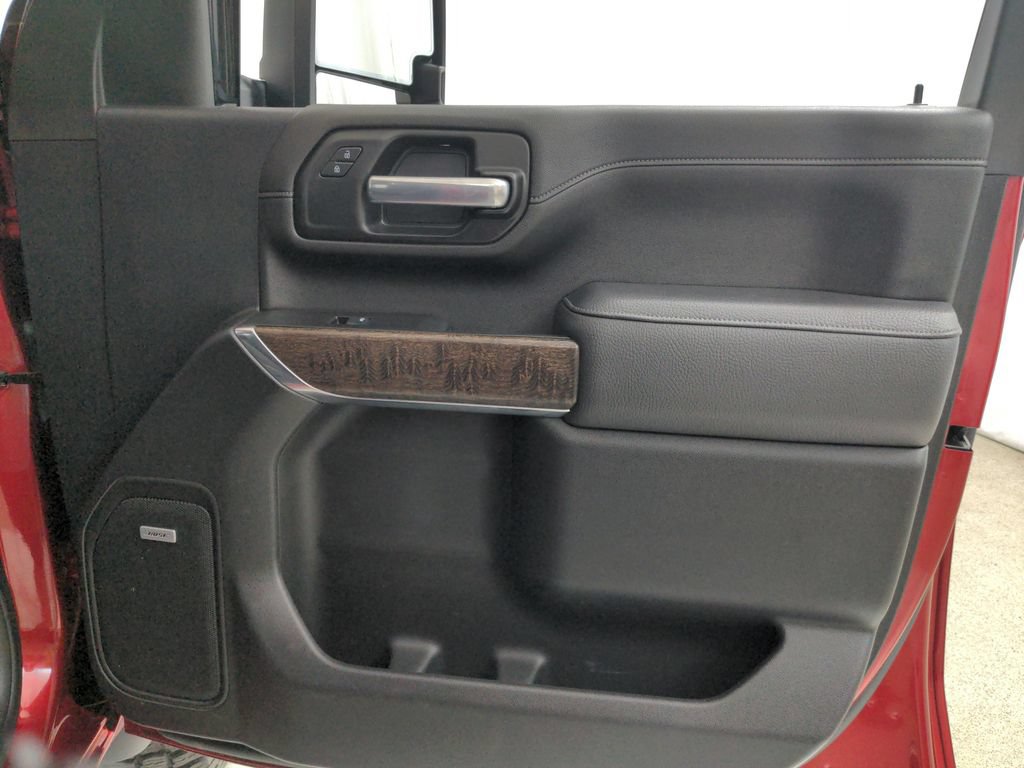 Used 2021 GMC Sierra 2500 Denali w/ Technology Package AWD/4WD image 32