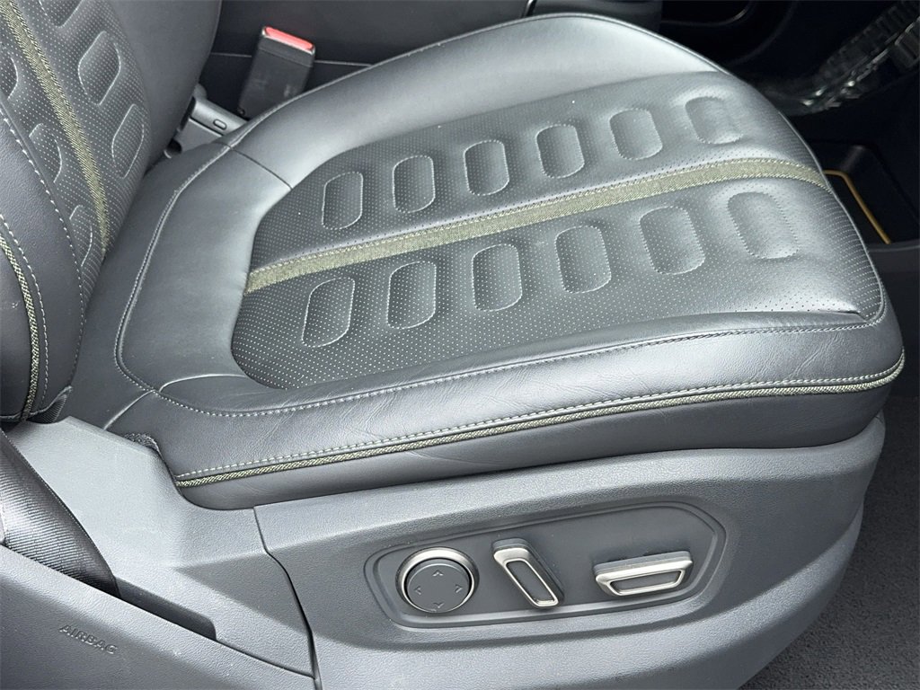 Used 2022 Rivian R1T Adventure image 50