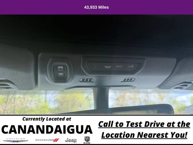 Used 2022 Jeep Wrangler Unlimited Sahara AWD/4WD image 34