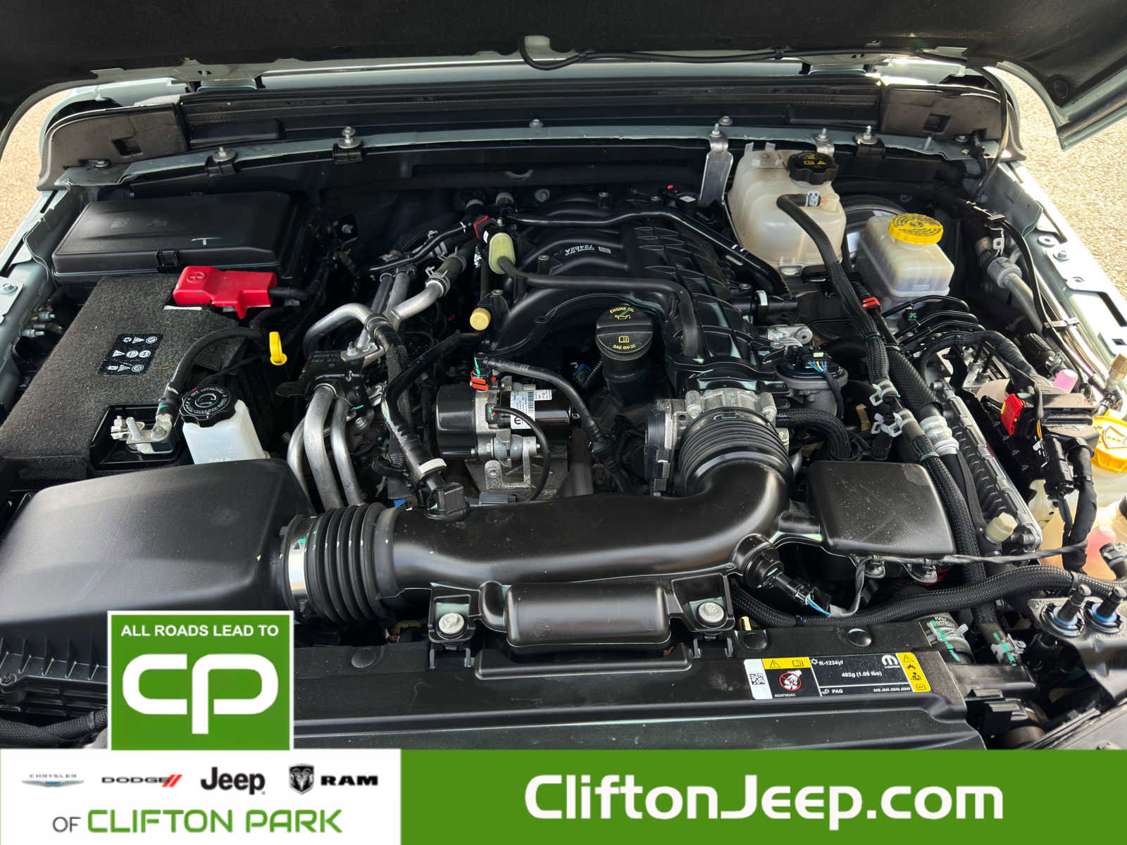 Used 2023 Jeep Wrangler Sport image 9