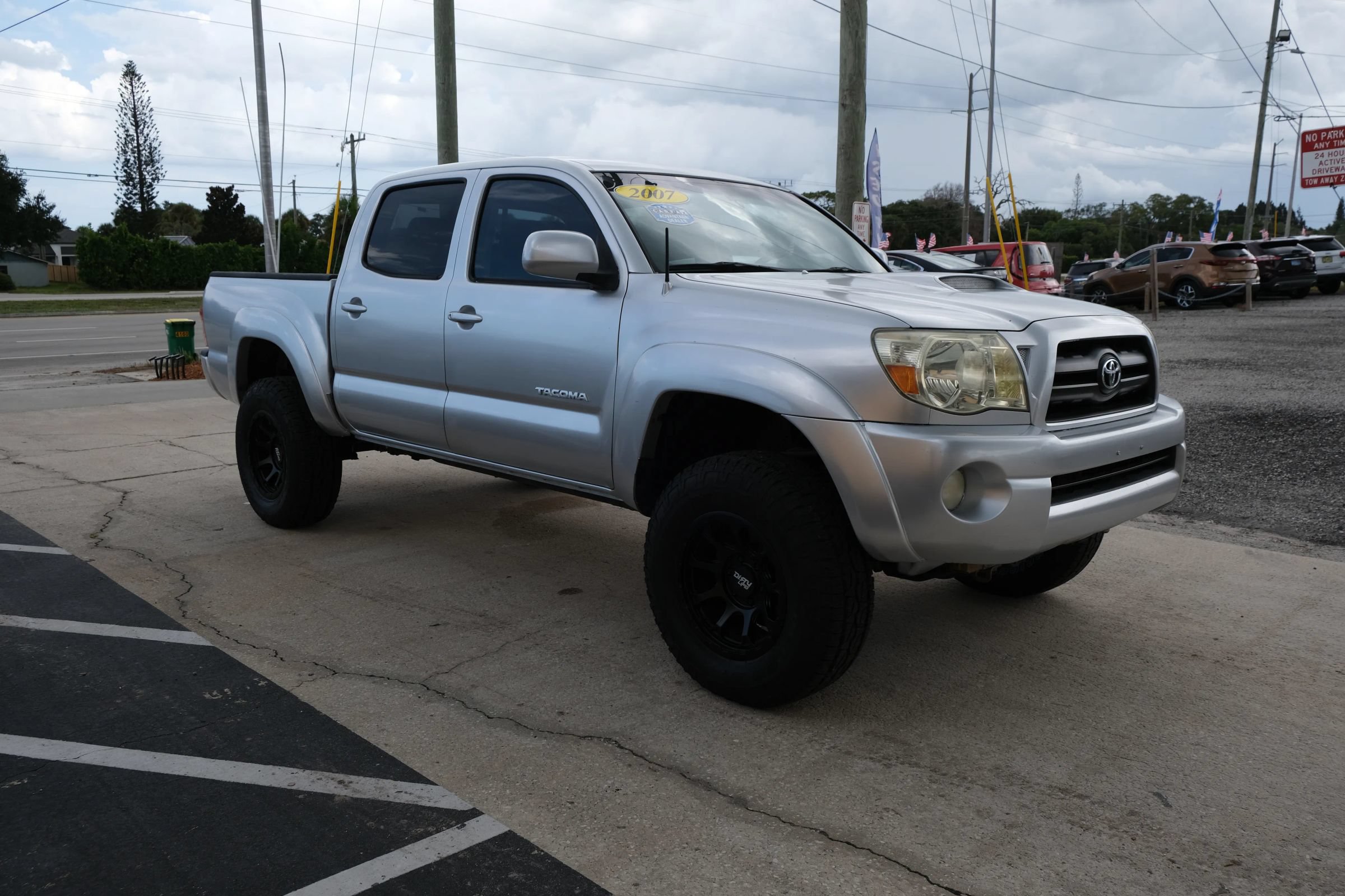 Used 2007 Toyota Tacoma PreRunner w/ TRD Sport Pkg #1 RWD image 3