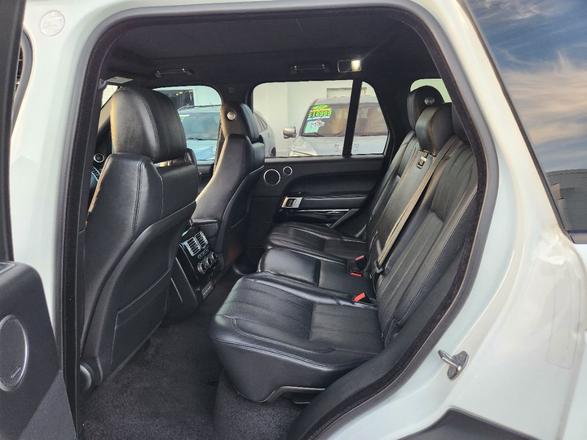 Used 2017 Land Rover Range Rover Supercharged AWD/4WD image 10