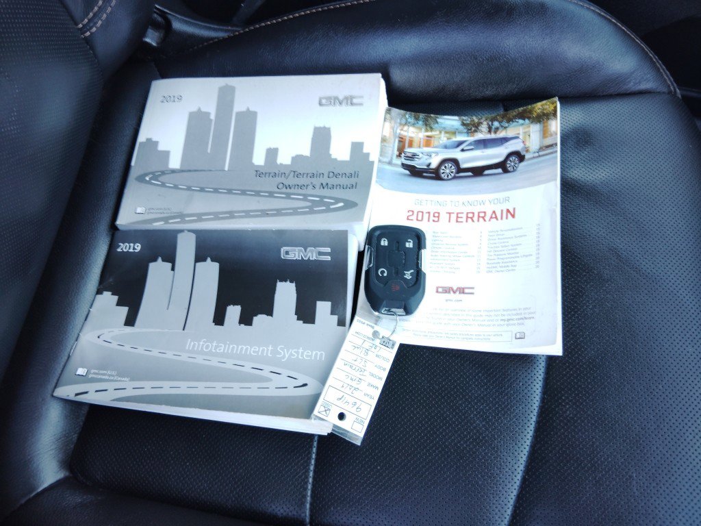 Used 2019 GMC Terrain SLT w/ Preferred Package image 34