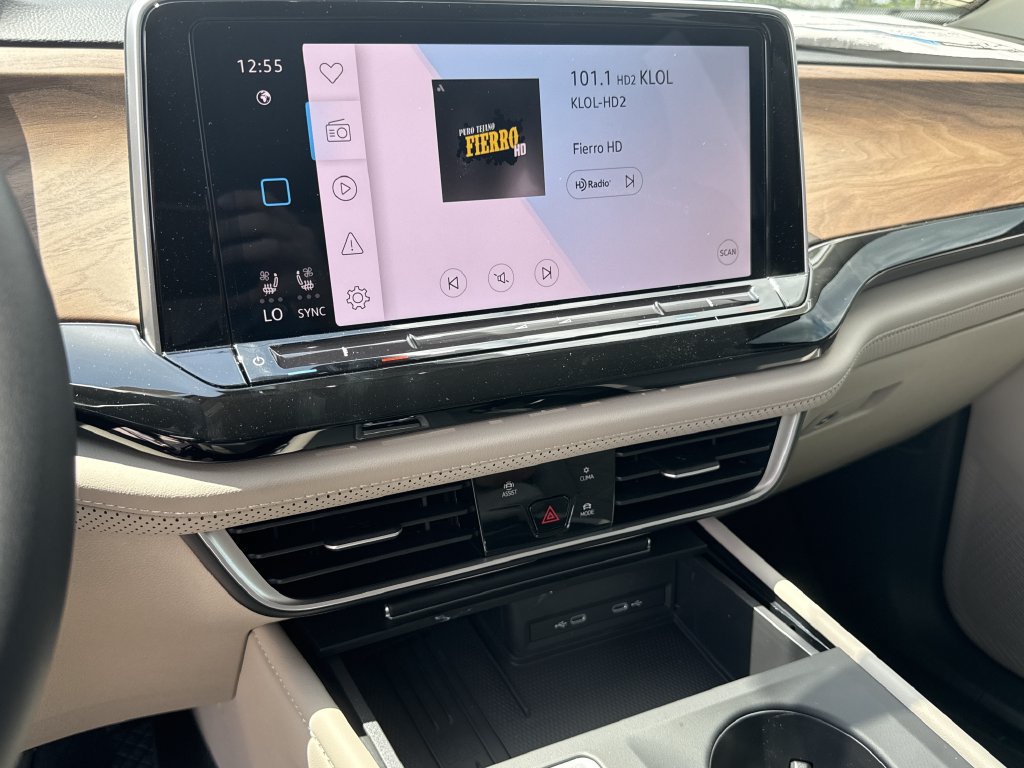 New 2026 Volkswagen Atlas SE FWD image 21
