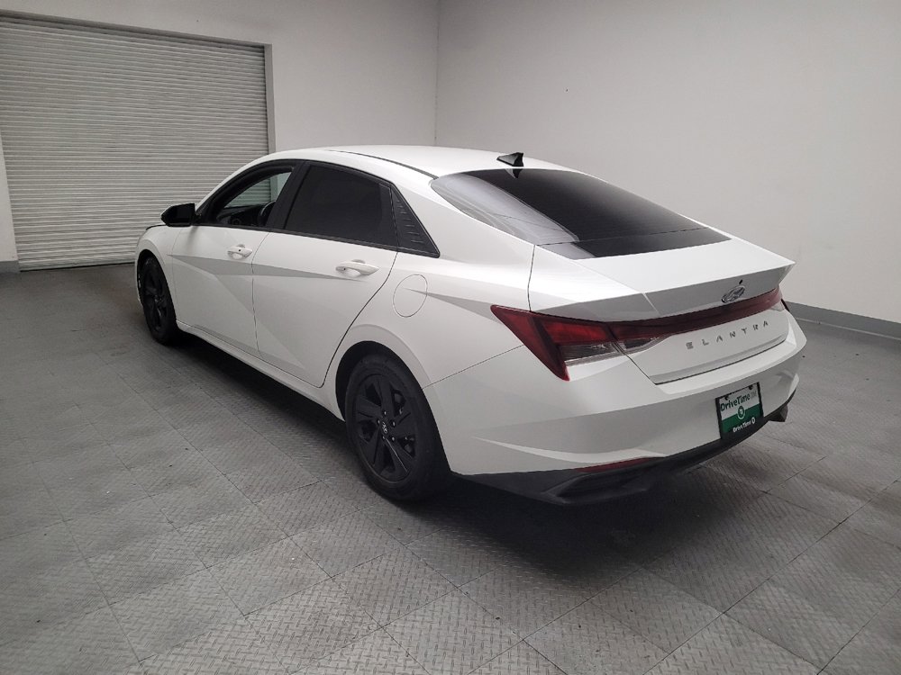 Used 2021 Hyundai Elantra SEL w/ Convenience Package FWD image 5