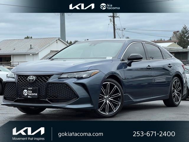 Used 2019 Toyota Avalon XSE w/ All Weather Liner Package FWD image 1