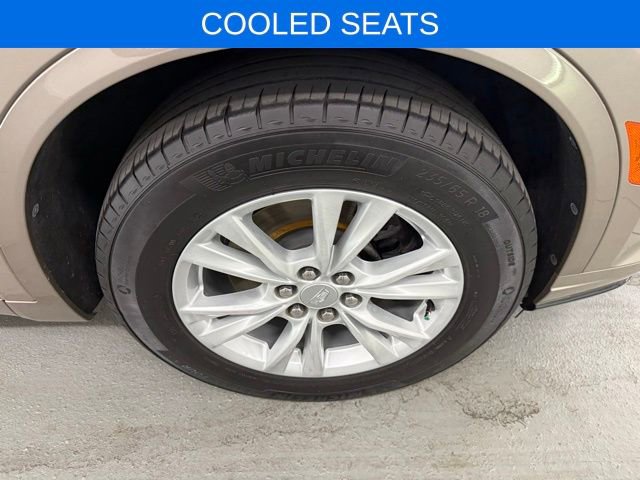 Used 2023 Cadillac XT6 Luxury FWD image 4